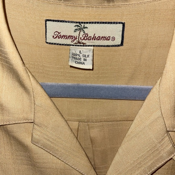 Tommy Bahama Button down • mens L - Picture 5 of 5